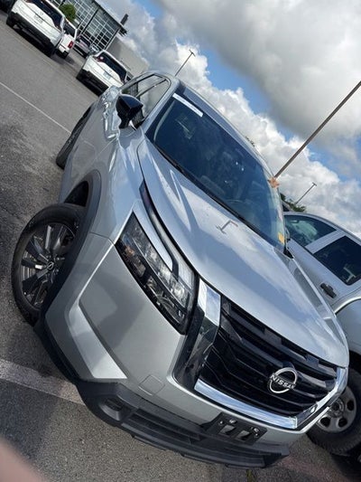 2024 Nissan Pathfinder S