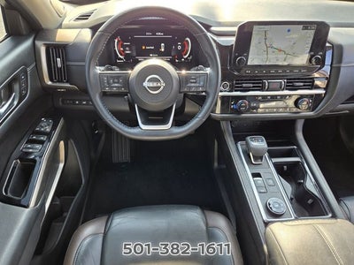 2023 Nissan Pathfinder Platinum