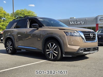 2023 Nissan Pathfinder Platinum