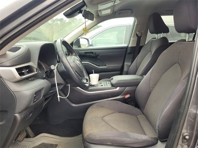 2021 Toyota Highlander LE