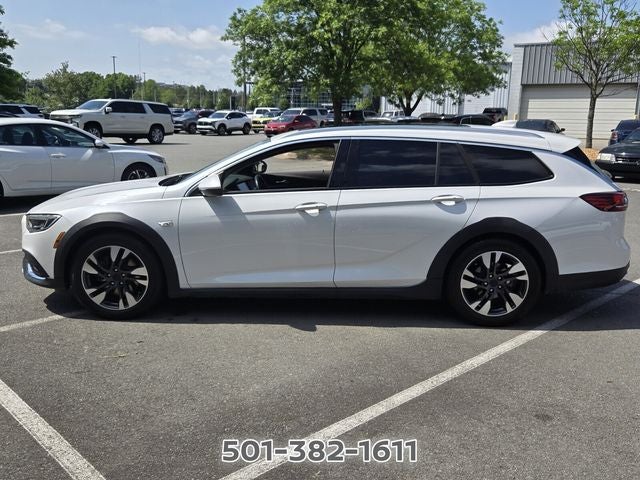 2019 Buick Regal TourX Essence