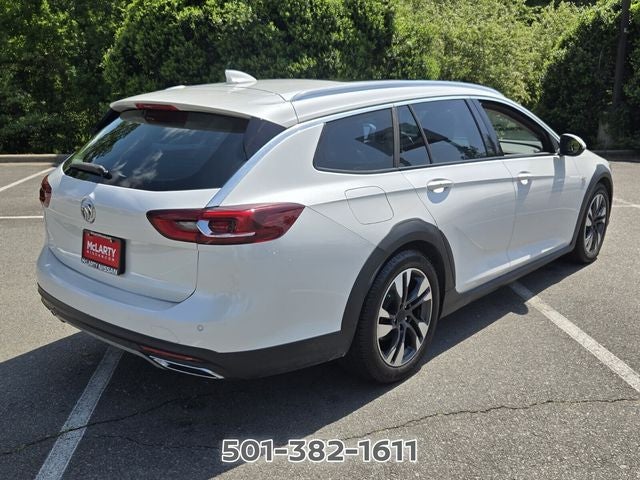 2019 Buick Regal TourX Essence
