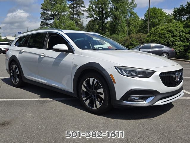 2019 Buick Regal TourX Essence