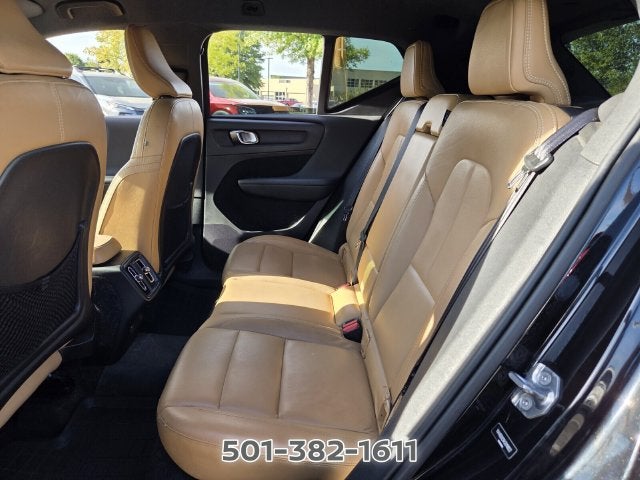 2019 Volvo XC40 Momentum