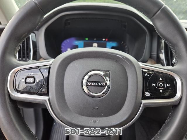 2023 Volvo XC60 B5 Ultimate Bright Theme