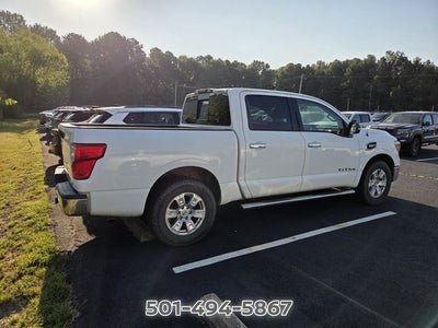 2017 Nissan Titan SV