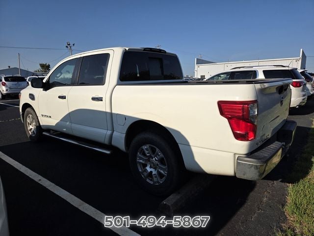 2017 Nissan Titan SV