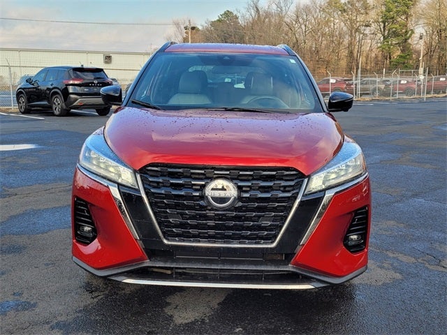 2023 Nissan Kicks SR