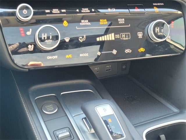 2025 INFINITI QX60 LUXE