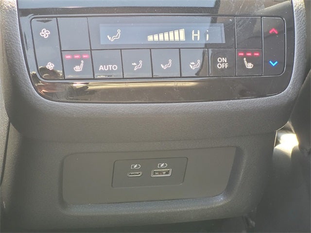 2025 INFINITI QX60 LUXE