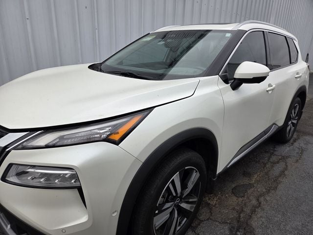 2022 Nissan Rogue SL