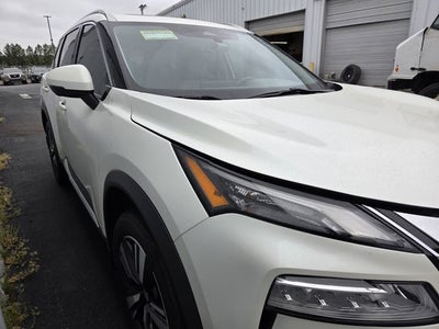 2022 Nissan Rogue SL