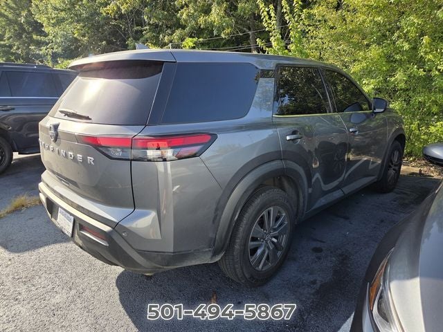 2022 Nissan Pathfinder S