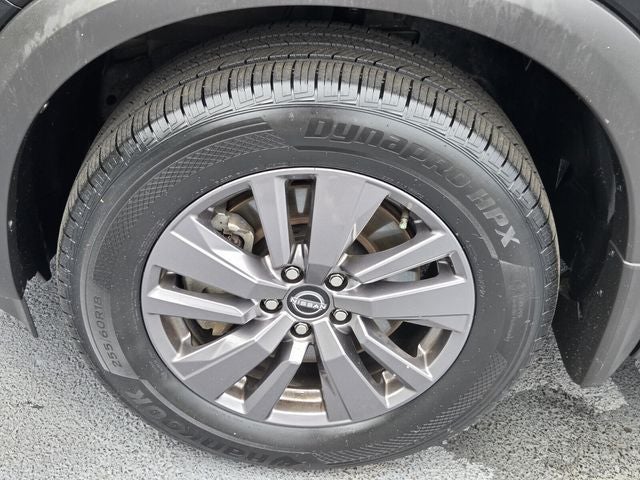 2023 Nissan Pathfinder SV