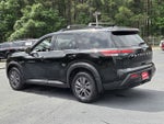 2023 Nissan Pathfinder SV