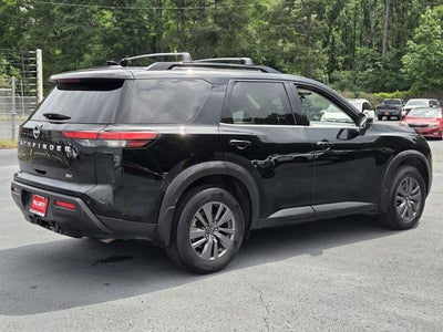 2023 Nissan Pathfinder SV