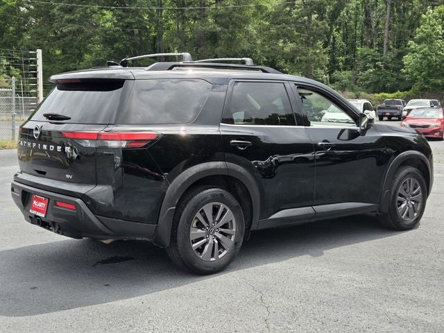 2023 Nissan Pathfinder SV