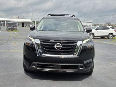 2023 Nissan Pathfinder SV