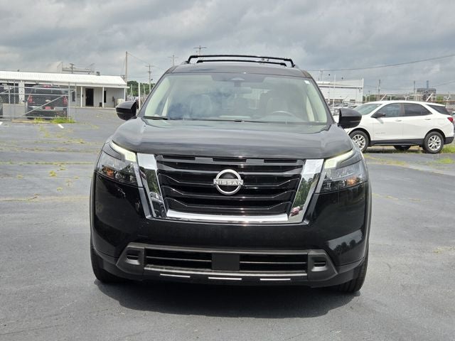2023 Nissan Pathfinder SV