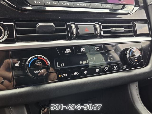 2022 Nissan Pathfinder SV