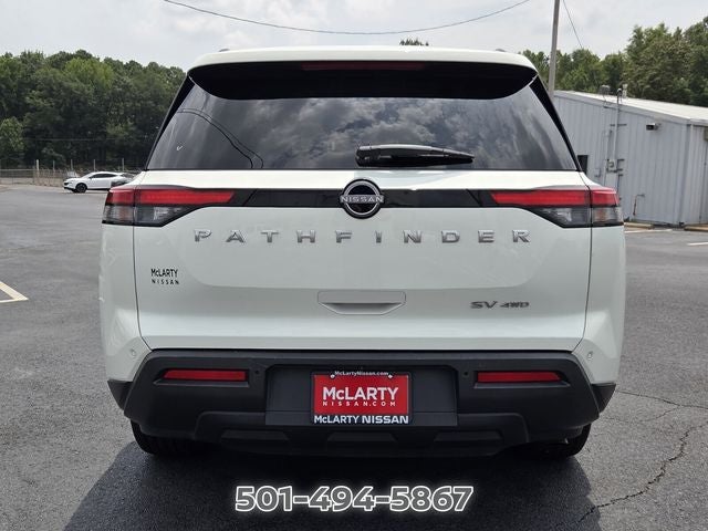 2022 Nissan Pathfinder SV