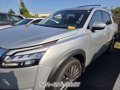 2025 Nissan Pathfinder SL
