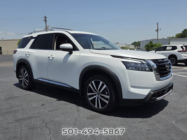 2025 Nissan Pathfinder Platinum