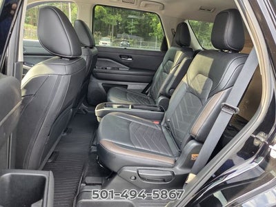 2024 Nissan Pathfinder Platinum
