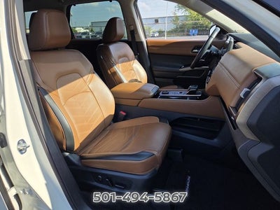 2024 Nissan Pathfinder Platinum