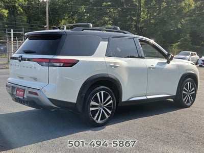 2024 Nissan Pathfinder Platinum