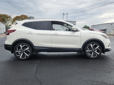 2022 Nissan Rogue Sport SL