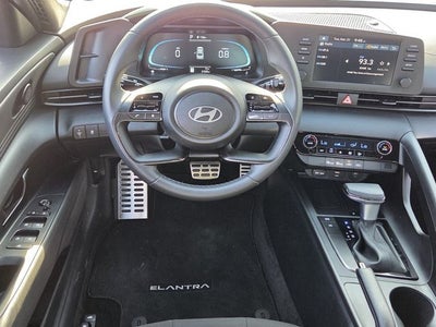 2025 Hyundai Elantra SEL Sport