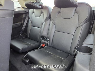 2017 Volvo XC90 T6 Momentum