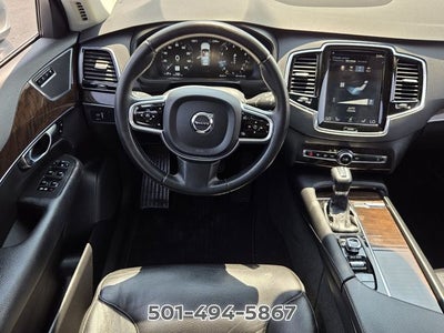 2017 Volvo XC90 T6 Momentum