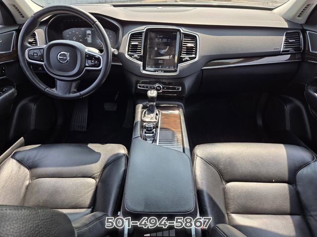 2017 Volvo XC90 T6 Momentum