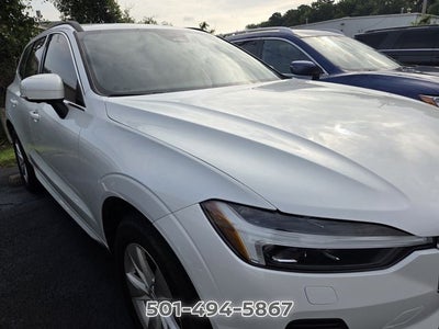 2022 Volvo XC60 B5 Momentum