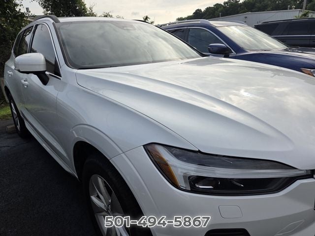 2022 Volvo XC60 B5 Momentum